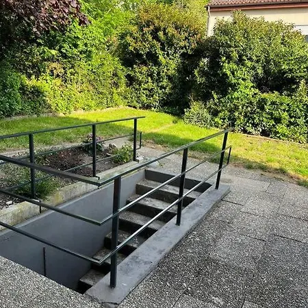 Reiheneckhaus Mit Garten Und Terasse Tettnang Exterior photo